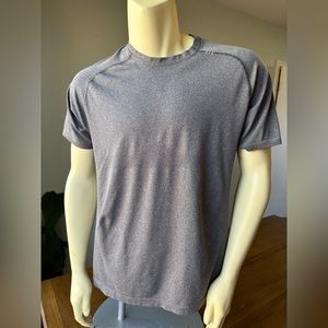 Lululemon Men’s Metal Vent Tech Short Sleeve Shirt | Gray
